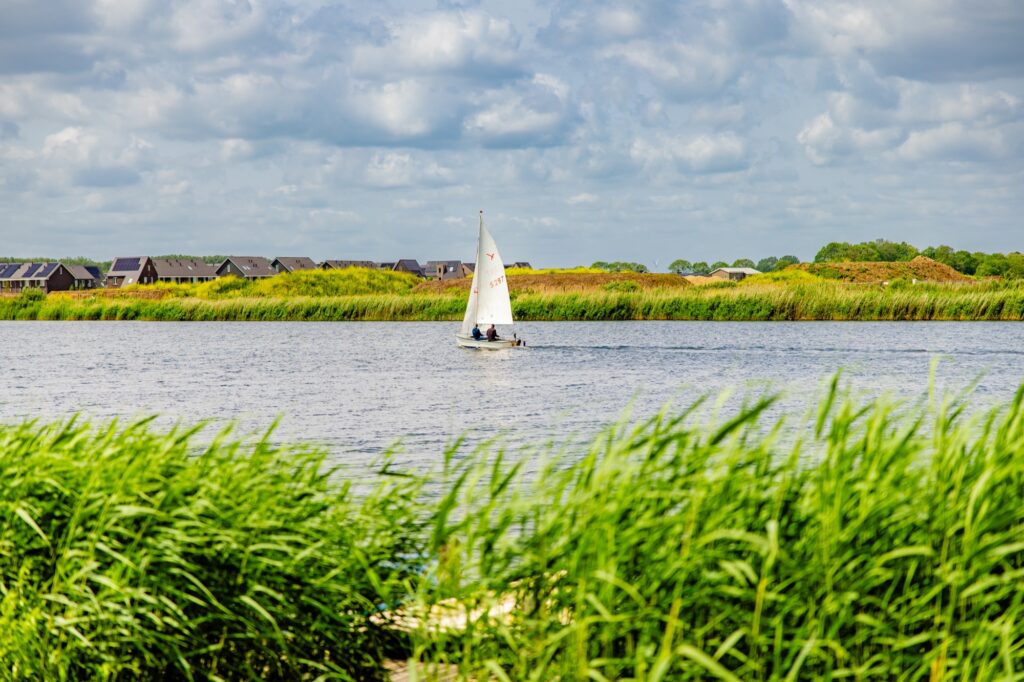 Bootje op het water bij Kijken in de Ziel