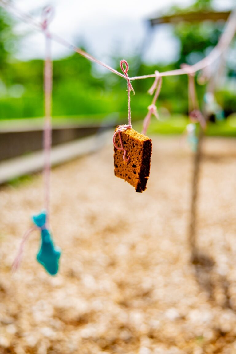 Creatieve activiteit bij Messy Church Outdoor